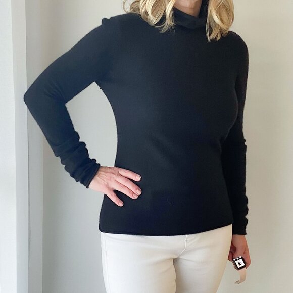 3 Dot black cashmere sweater - Picture 6 of 6